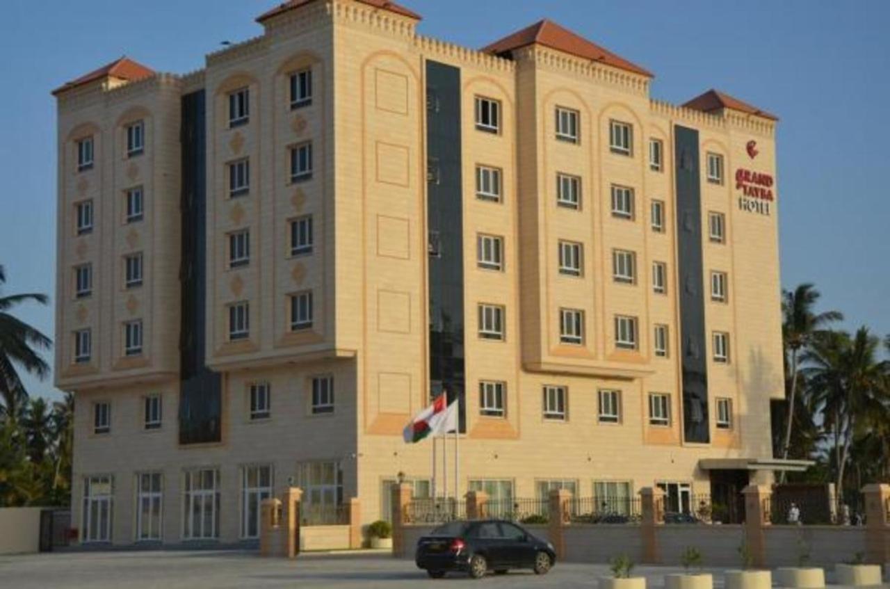 Grand Tayba Hotel ซาลาลาห์ ภายนอก รูปภาพ
