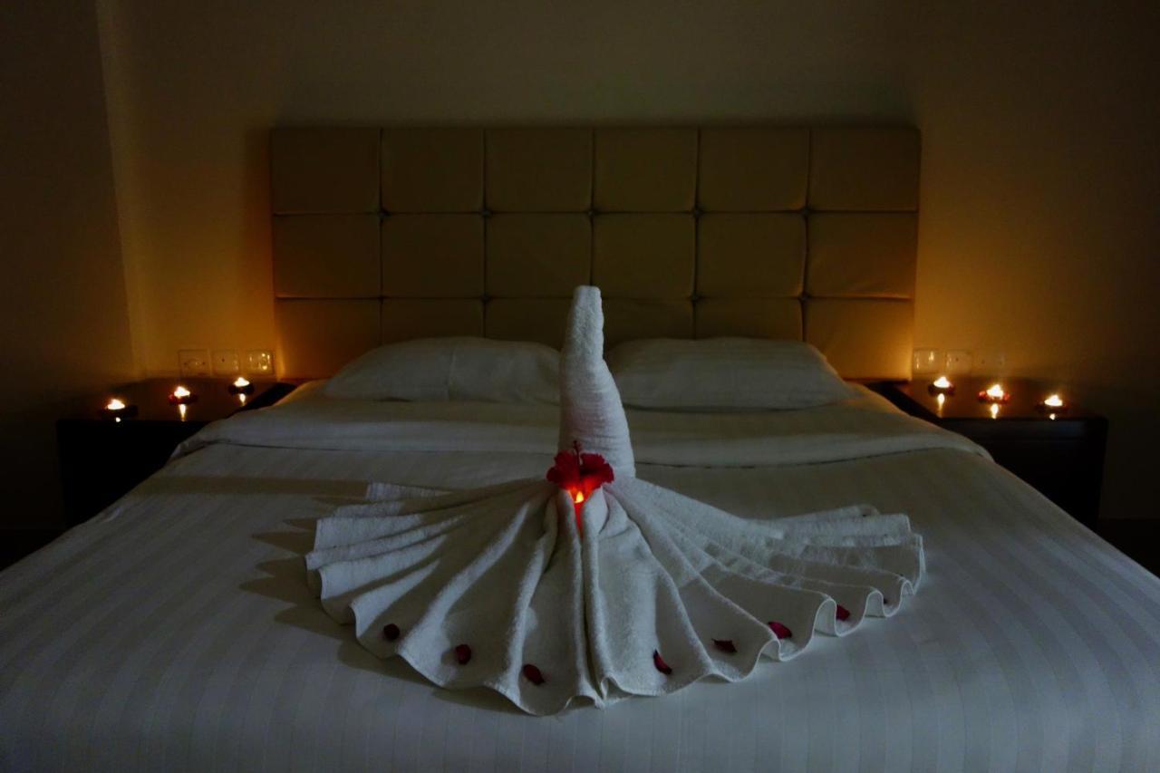 Grand Tayba Hotel ซาลาลาห์ ภายนอก รูปภาพ