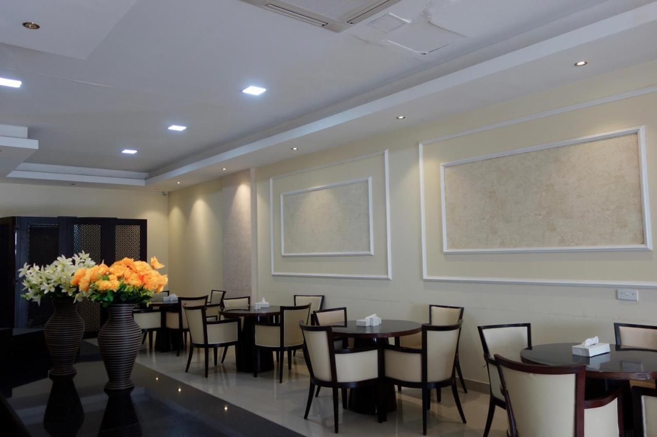 Grand Tayba Hotel ซาลาลาห์ ภายนอก รูปภาพ